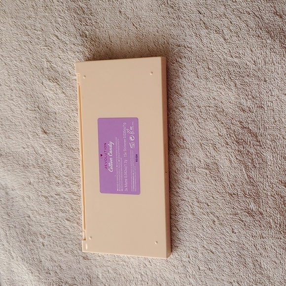I Heart Revolution Cotton Candy Palette - Picture 2 of 5